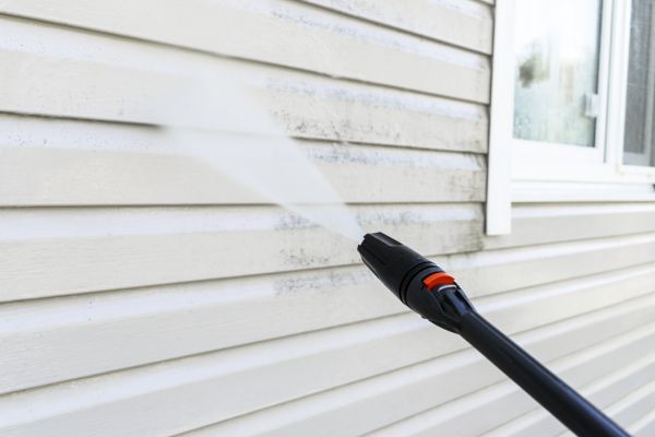 House Soft Washing in Daytona Beach