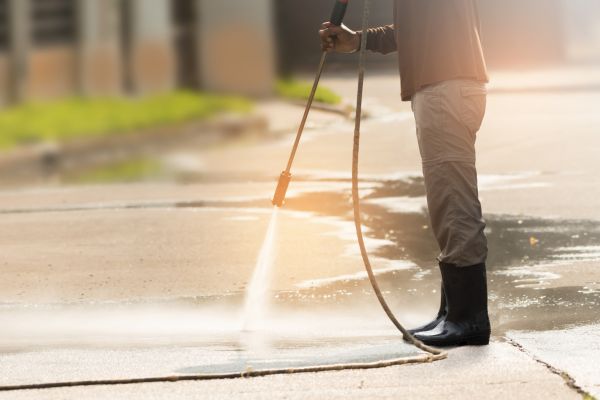 Residential Concrete Cleaning in Daytona Beach