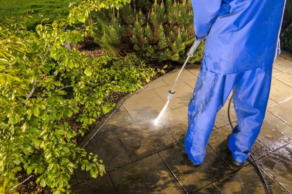 Hardscape Cleaning in Daytona Beach