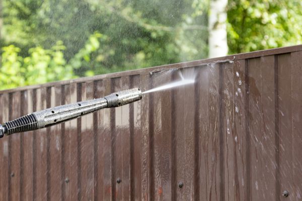 Vinyl Fence Cleaning in Daytona Beach