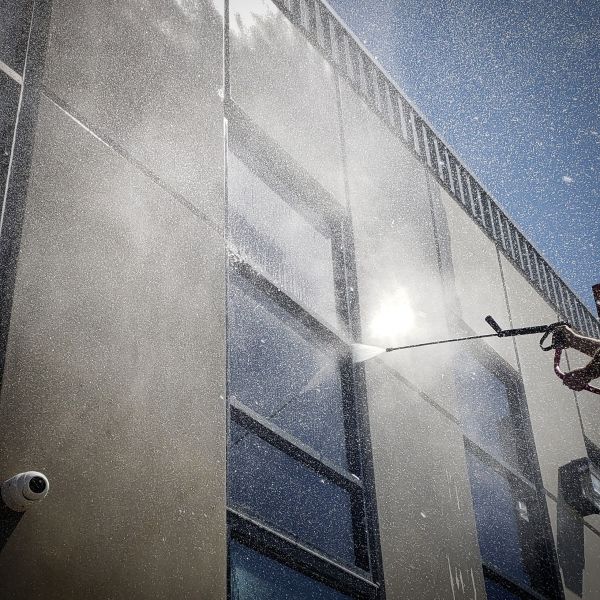 Exterior Building Washing in Daytona Beach