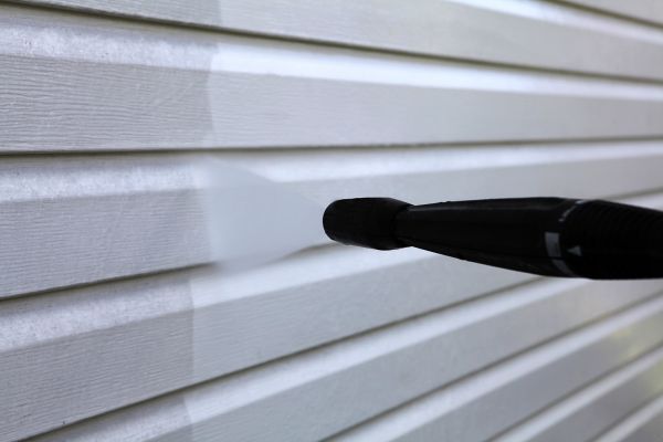 Condo Siding Power Washing in Daytona Beach